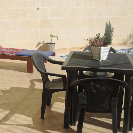 Gozo Holiday House 招待所 Għarb