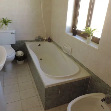 Gozo Holiday House ゲストハウス ガルブ
